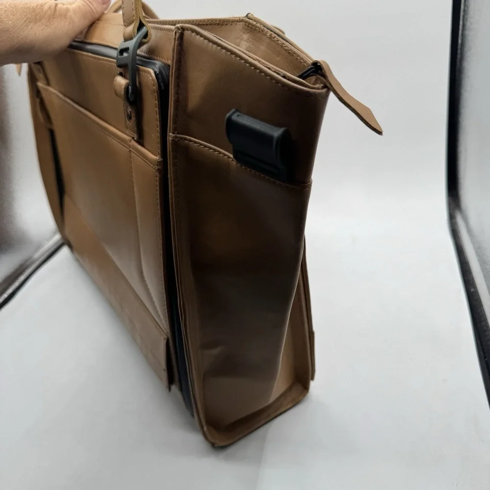 Nomahawk Urban Nomad Leather Tote Shoulder Bag Remote Laptop Platform Commuter